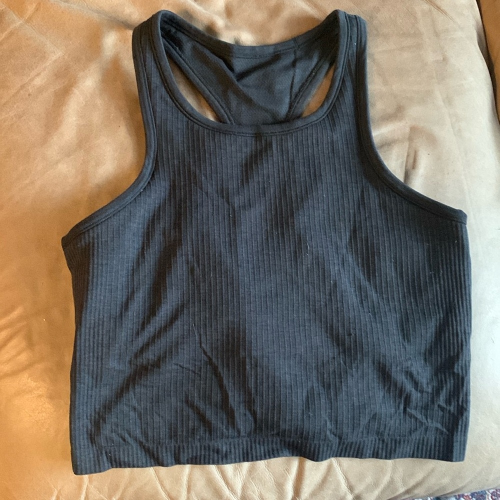Lululemon crop ebb tank